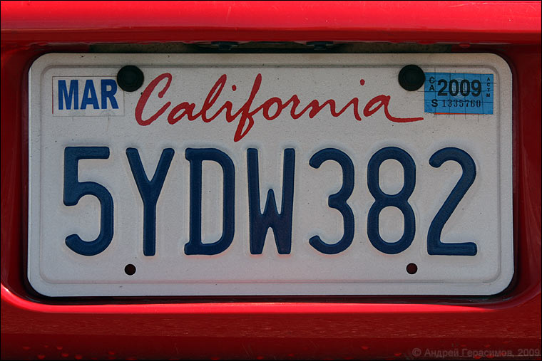 Калифорнийский автомобильный номер