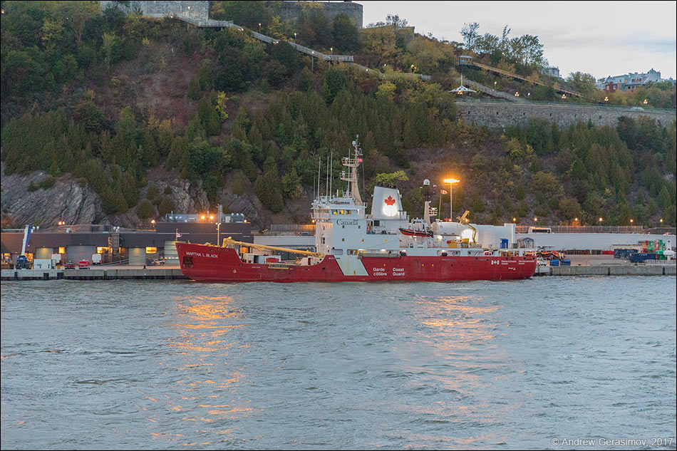 Корабль канадской береговой охраны