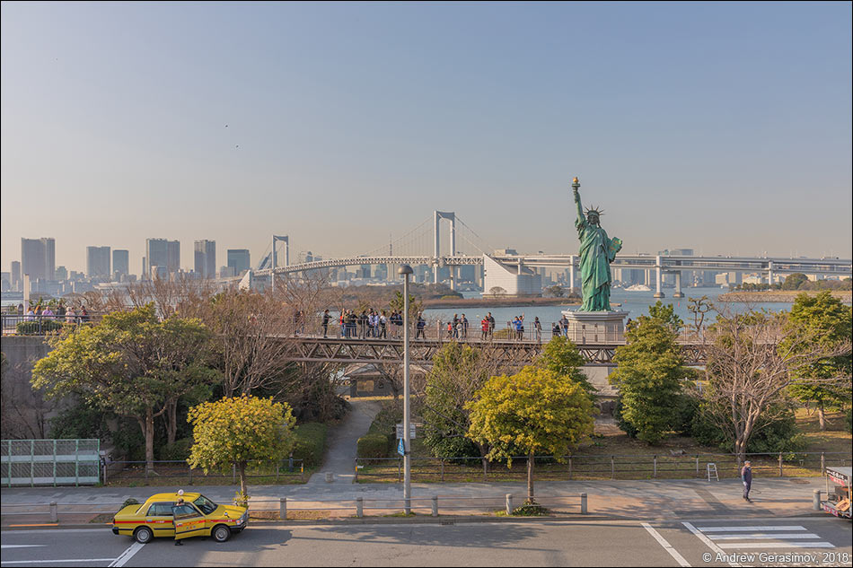 Статуя Свободы в Токио
